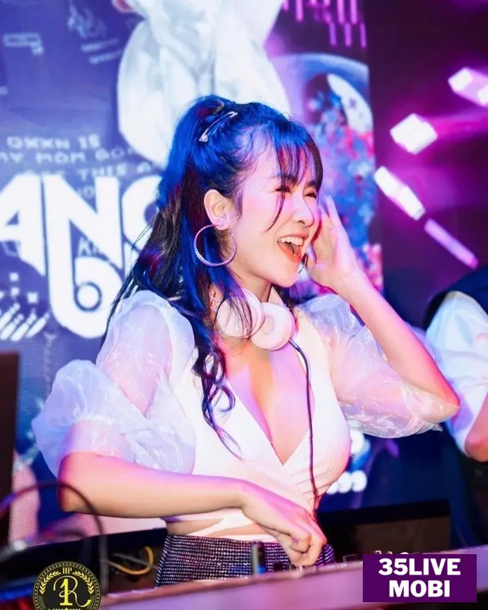 Nữ DJ Trang Moon Tài Năng, Xinh Đẹp, Nổi Tiếng Hình 8